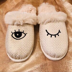 Xhilaration fuzzy fur lined eyelash slippers NWT